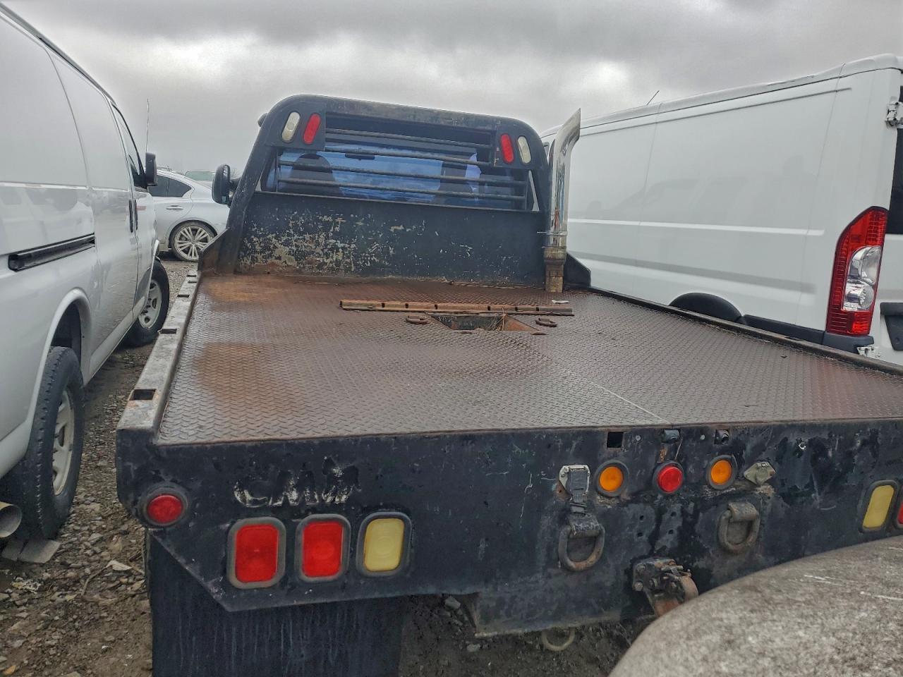 2004 Ford F350 Super Duty - Image 6