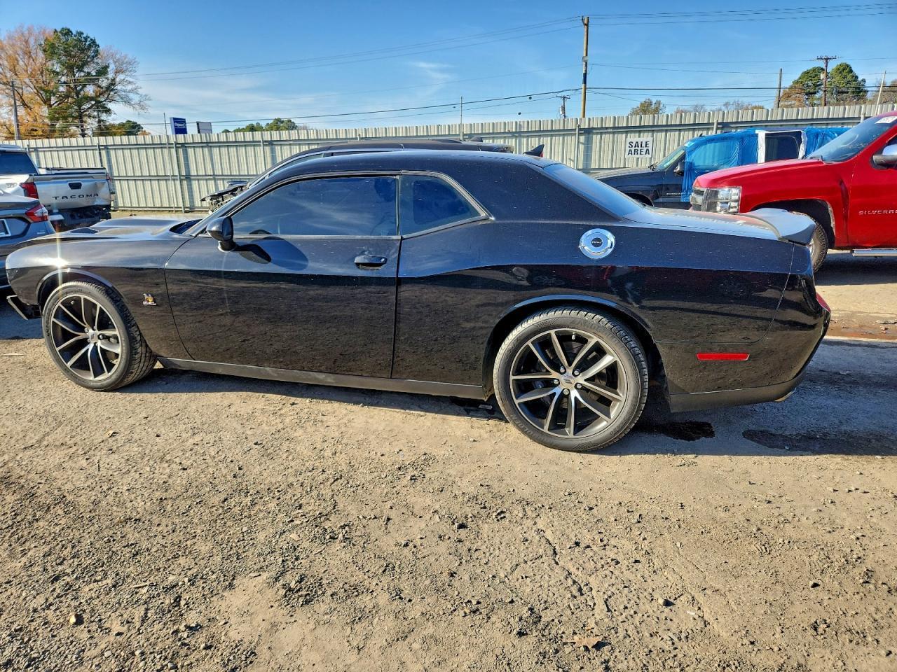 2018 Dodge Challenger - Фото 2