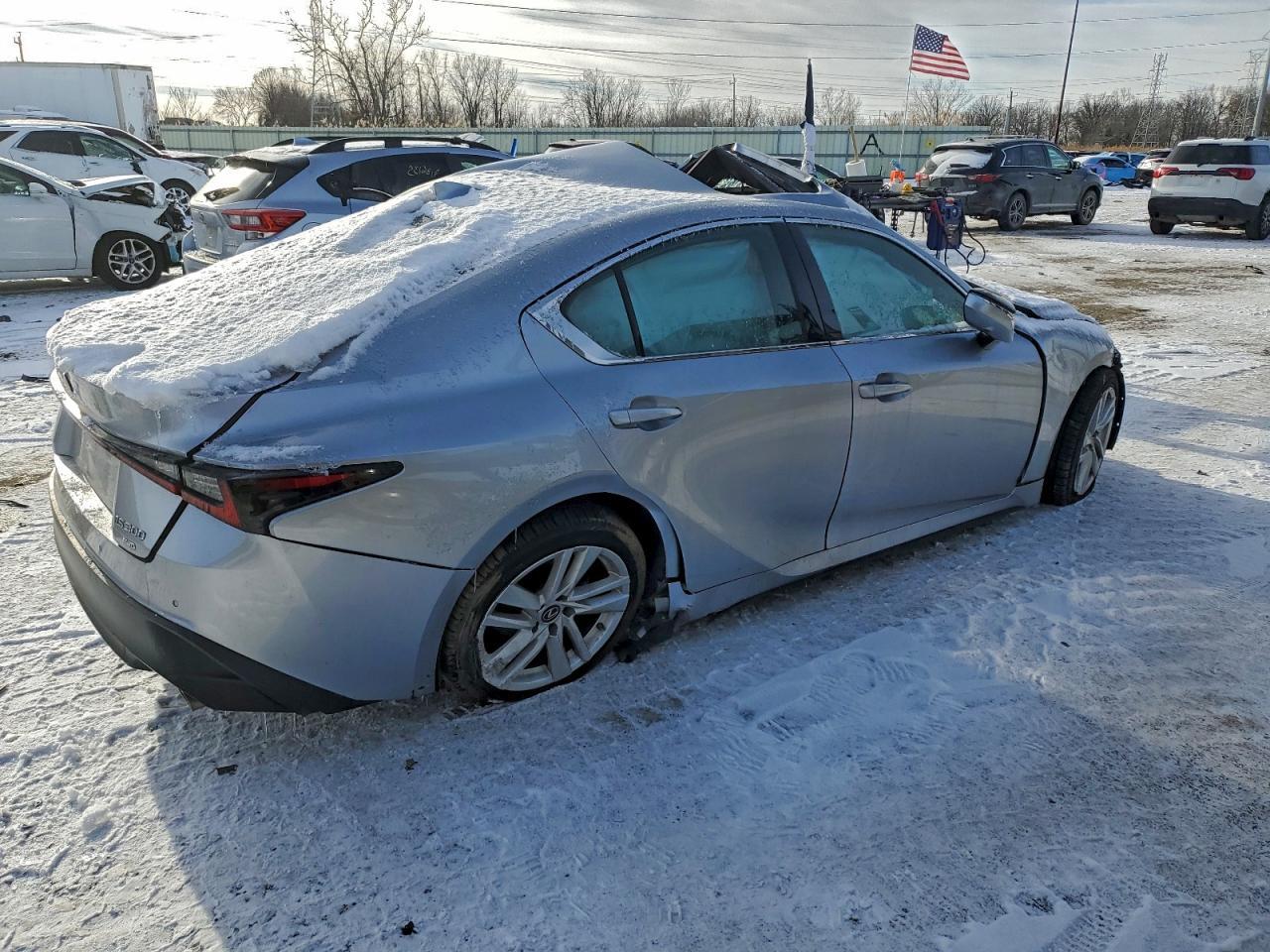 2021 Lexus Is 300 - Image 3