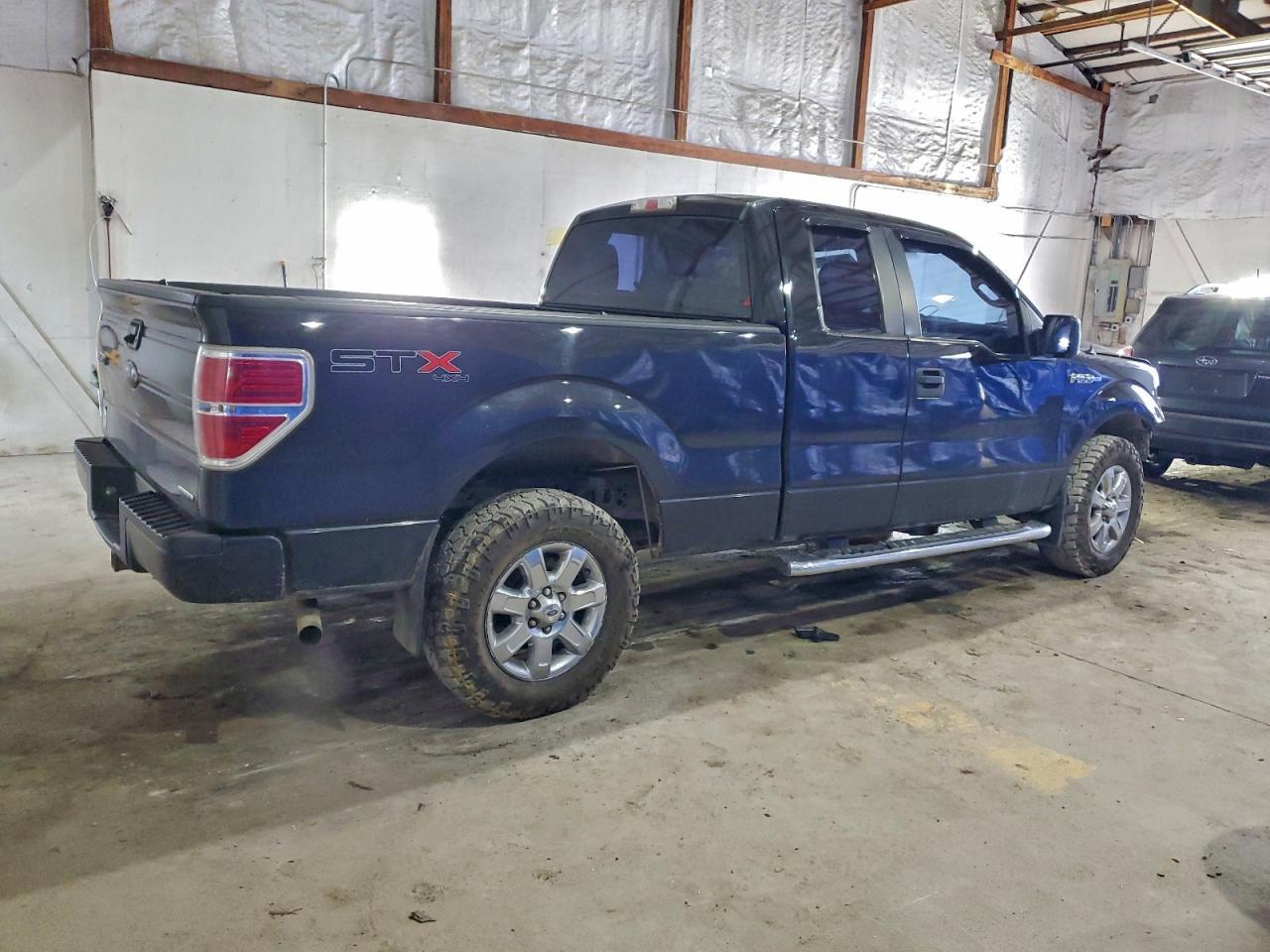 2013 Ford F150 Super Cab - Фото 3