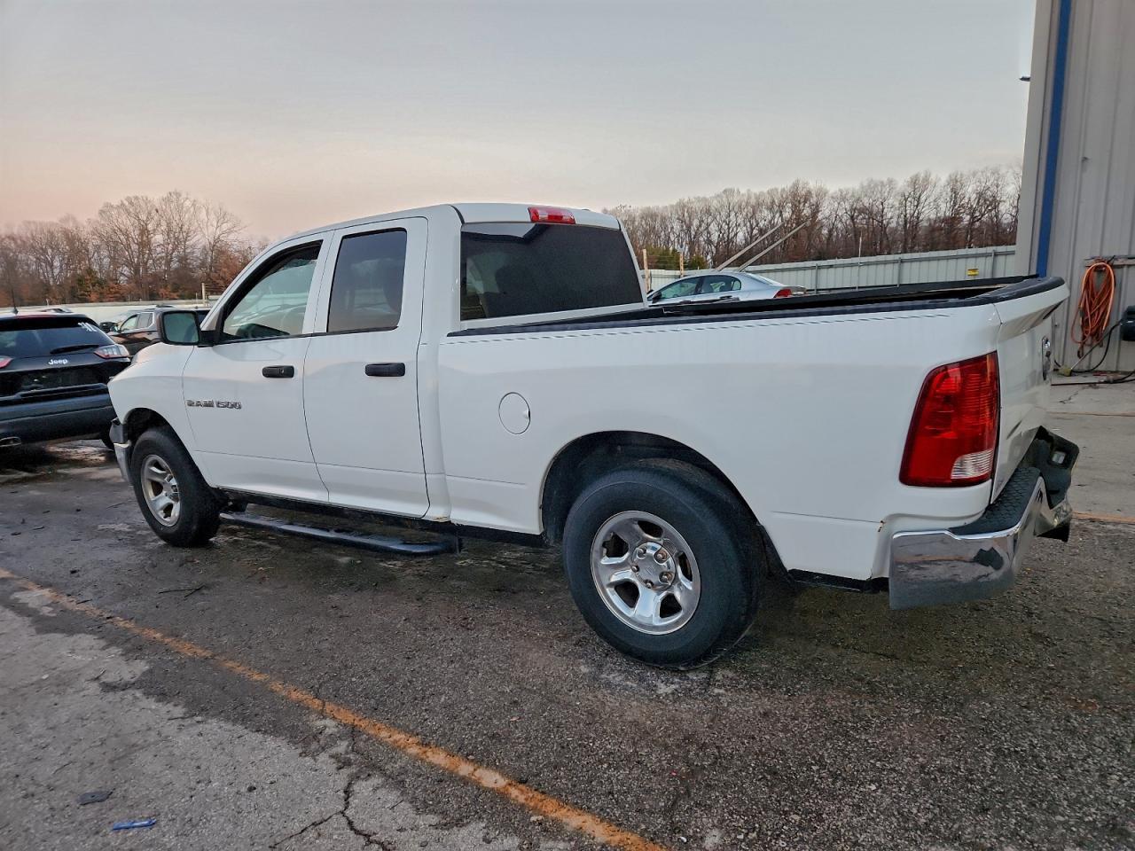 2011 Dodge Ram 1500 - Фото 2