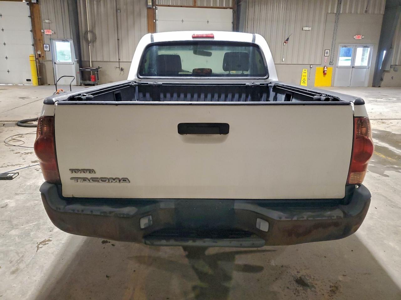 2005 Toyota Tacoma - Фото 6