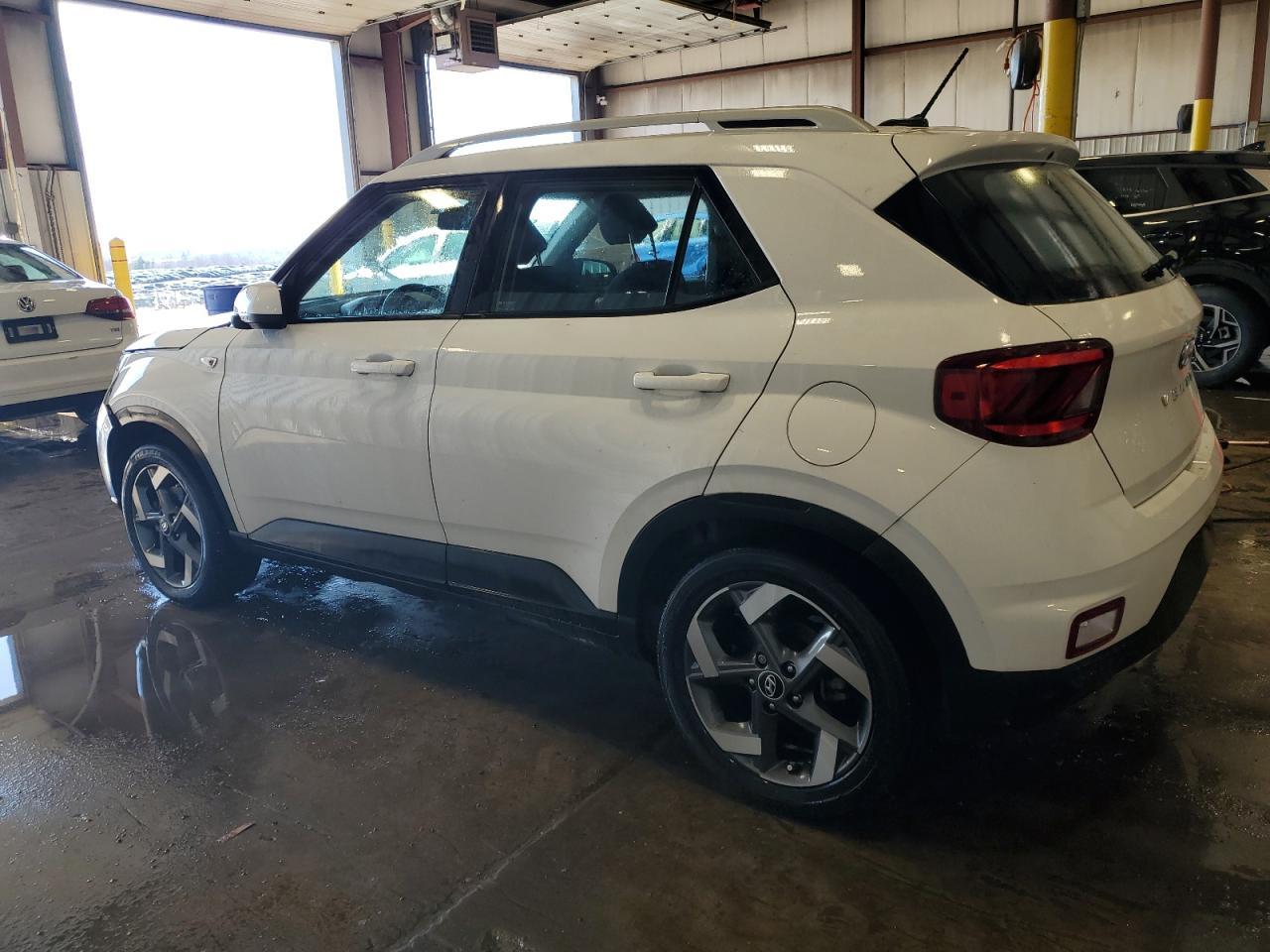 2023 Hyundai Venue Sel - Фото 2