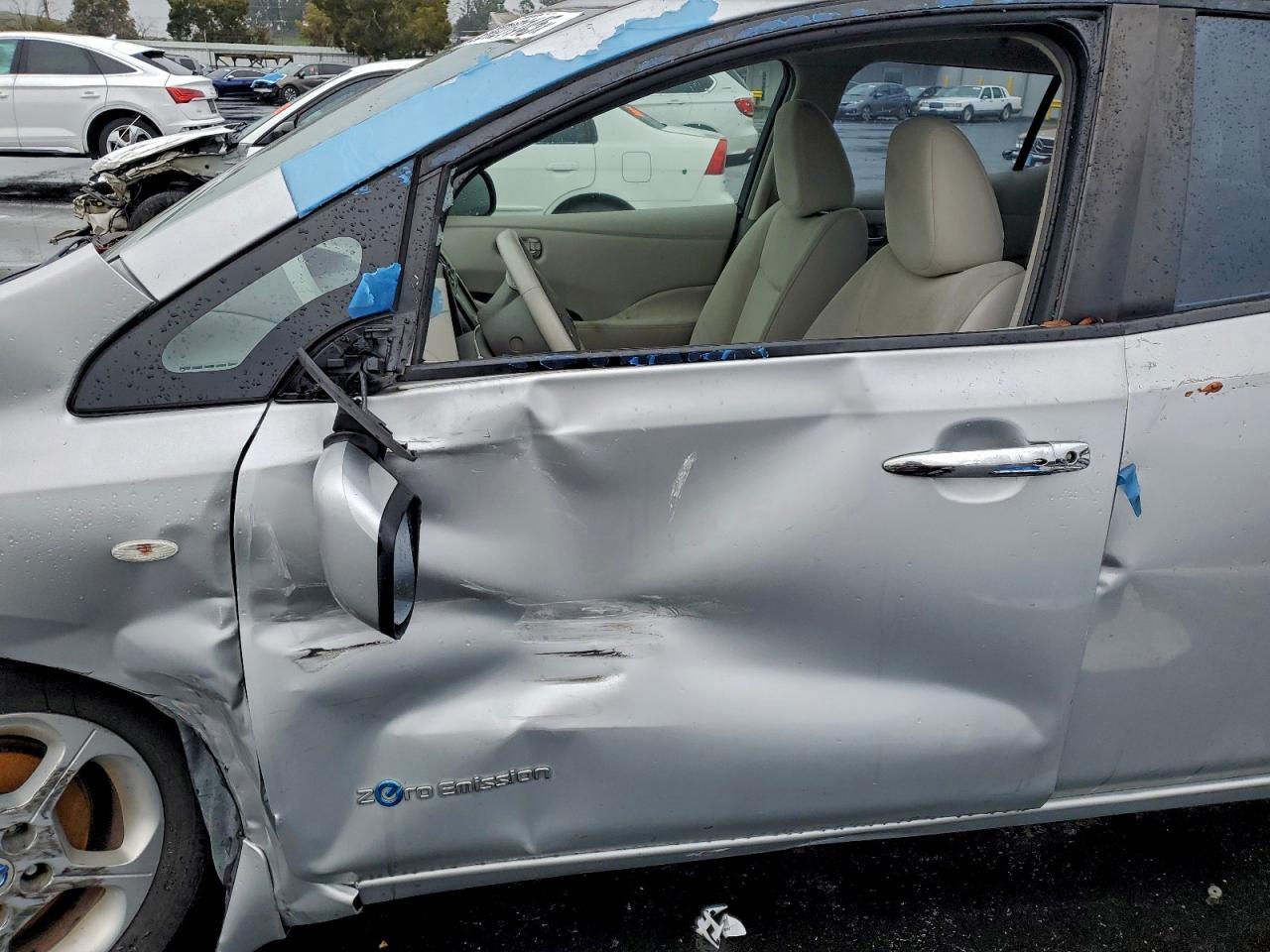 2012 Nissan Leaf Sv - Фото 7