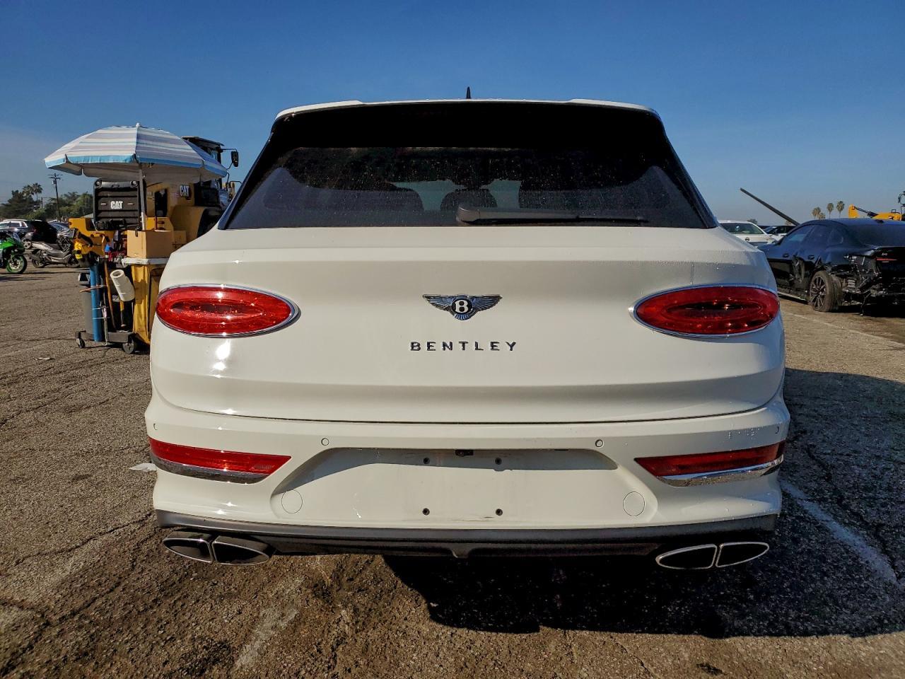 2022 Bentley Bentayga - Image 6