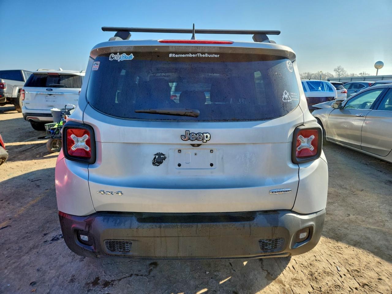 2015 Jeep Renegade Latitude - Image 6