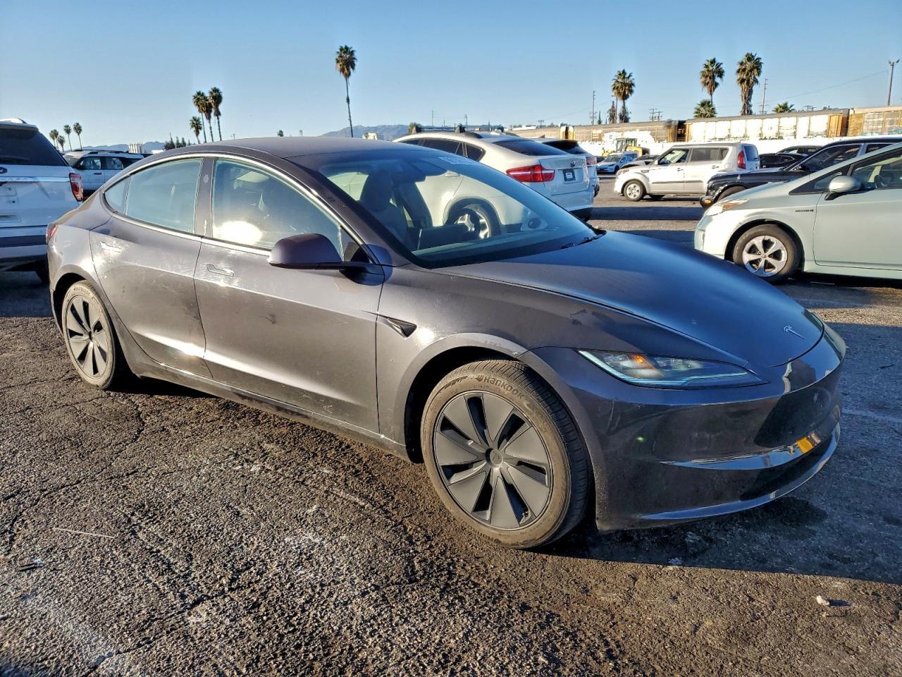 2024 Tesla Model 3 - Image 4