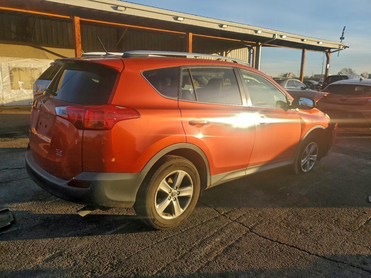 2015 Toyota Rav4 Xle - Фото 3