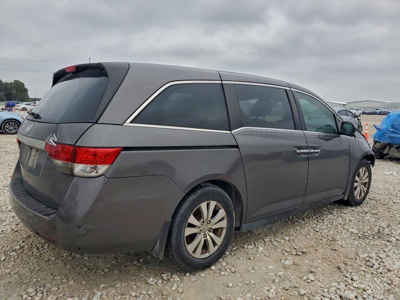 2015 Honda Odyssey Exl - Image 3