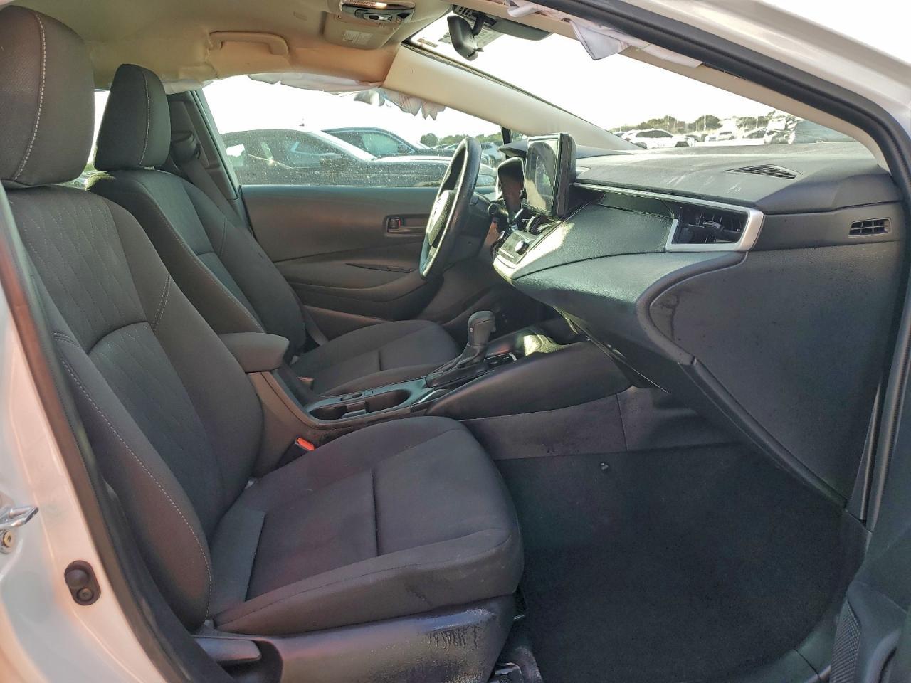 2025 Toyota Corolla Le - Image 7