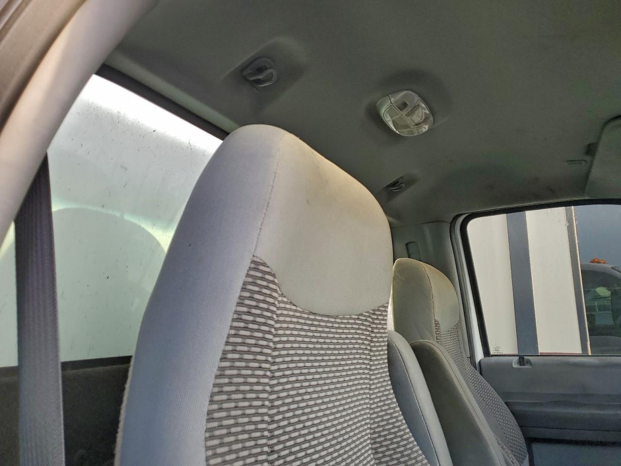 2016 Ford F650 Super Duty Box Truck - Фото 6