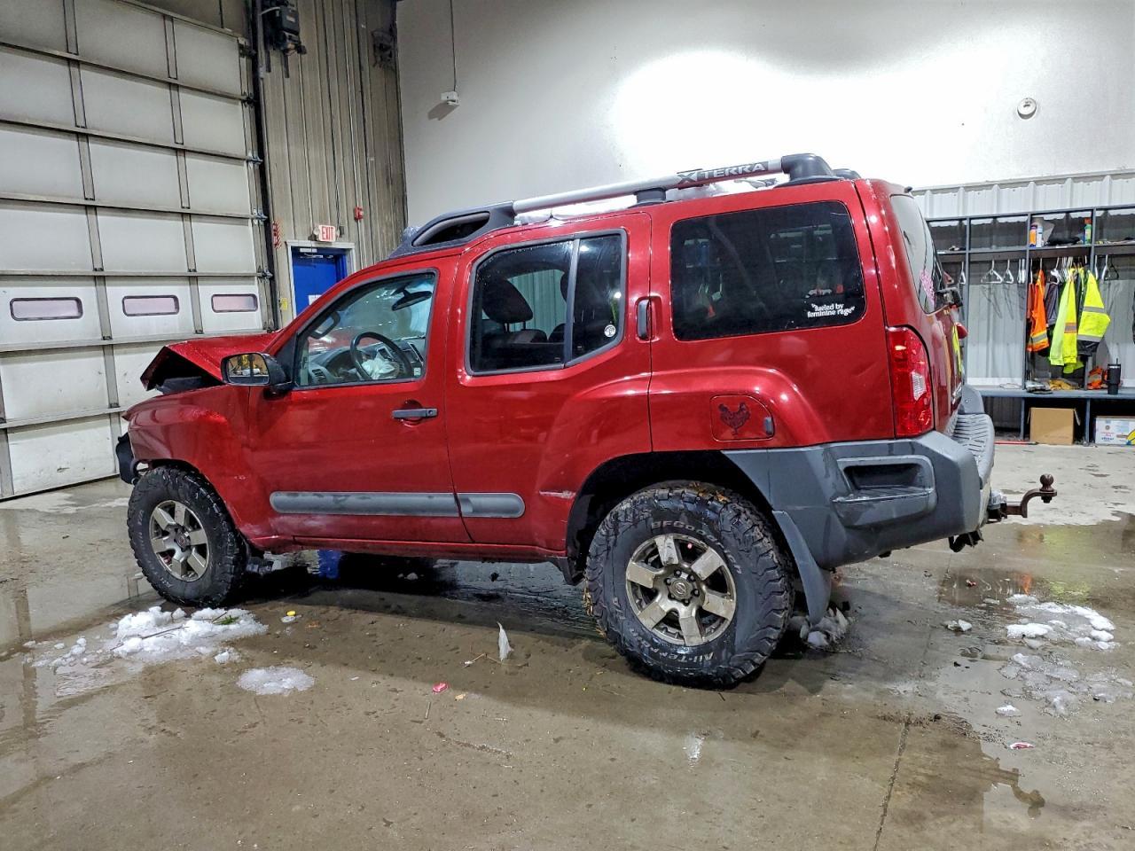 2013 Nissan Xterra X - Фото 2