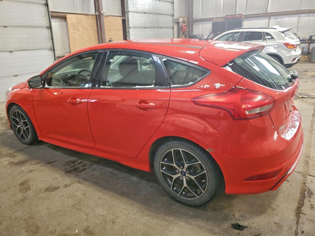 2017 Ford Focus Se - Фото 2