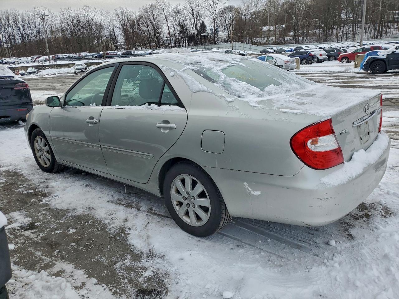 2003 Toyota Camry Le - Фото 2