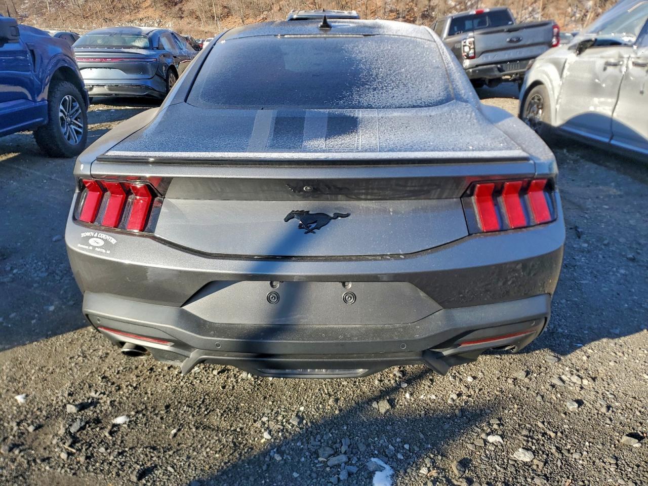 2024 Ford Mustang - Фото 6