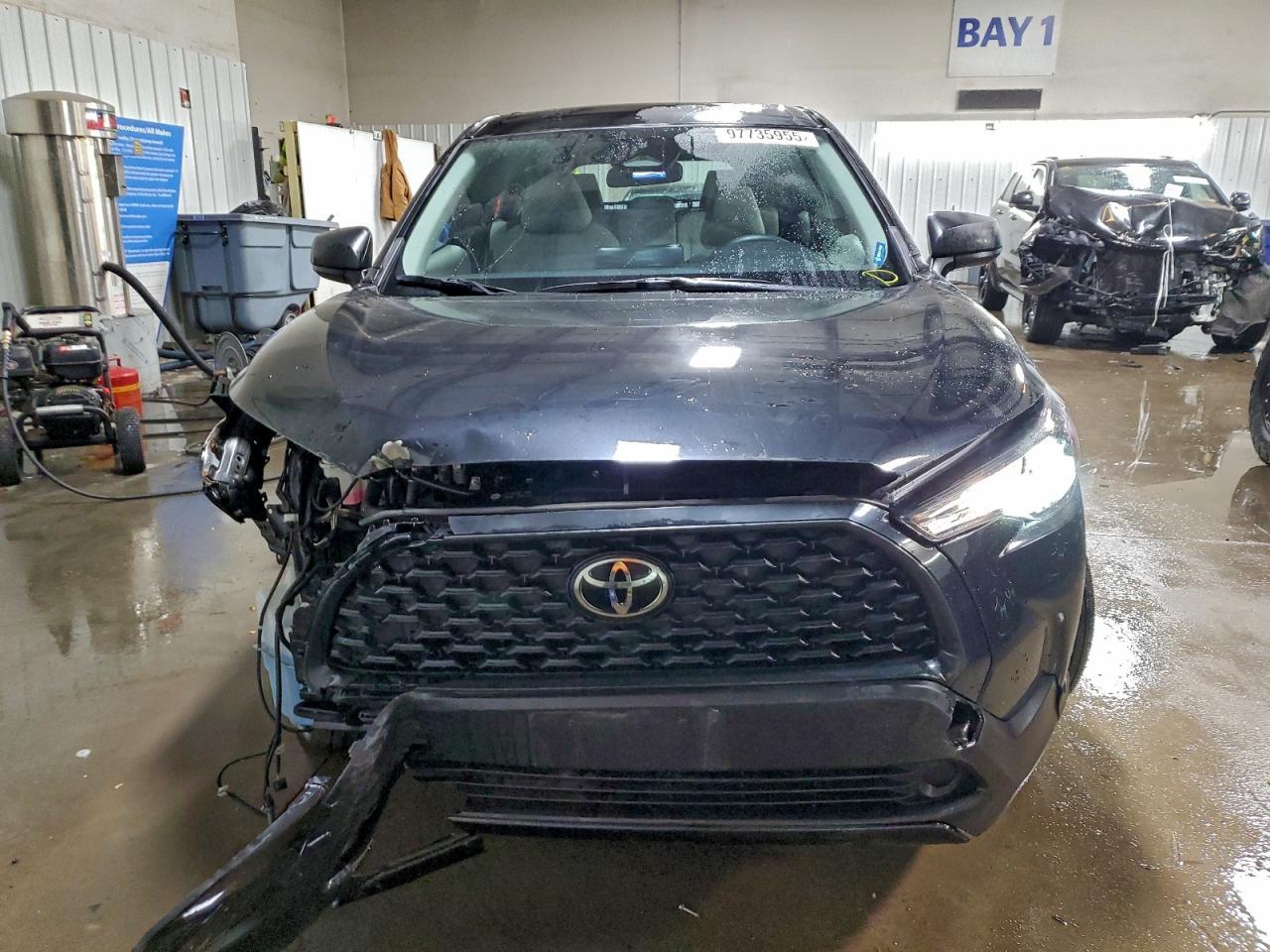 2023 Toyota Corolla Cross L - Фото 5