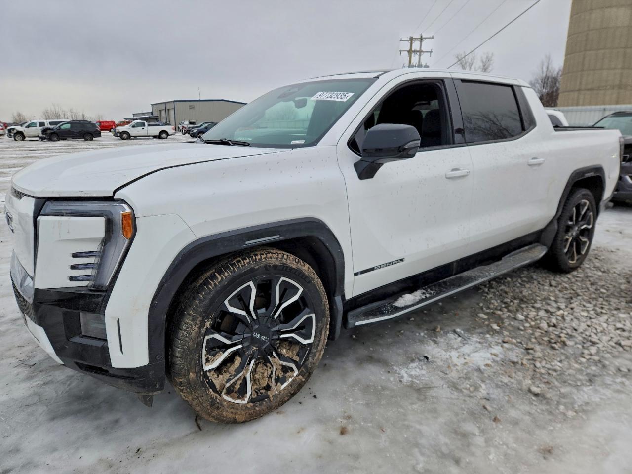 2025 GMC Sierra Denali