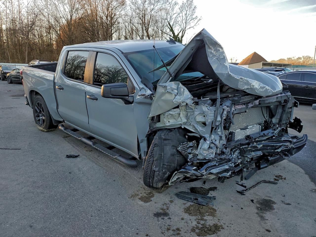 2024 Chevrolet Silverado K1500 Trail Boss Custom - Image 4