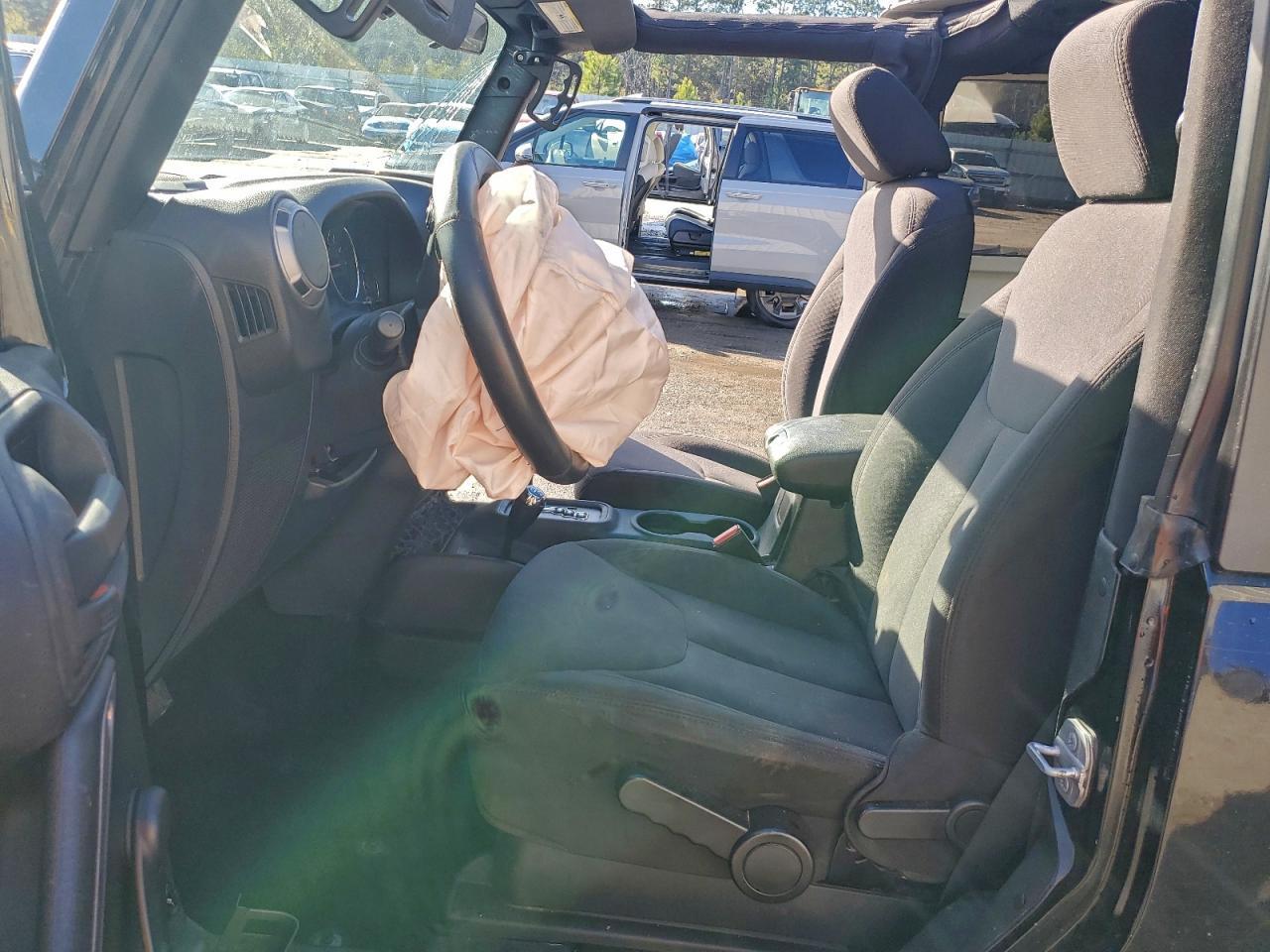 2015 Jeep Wrangler S - Image 7