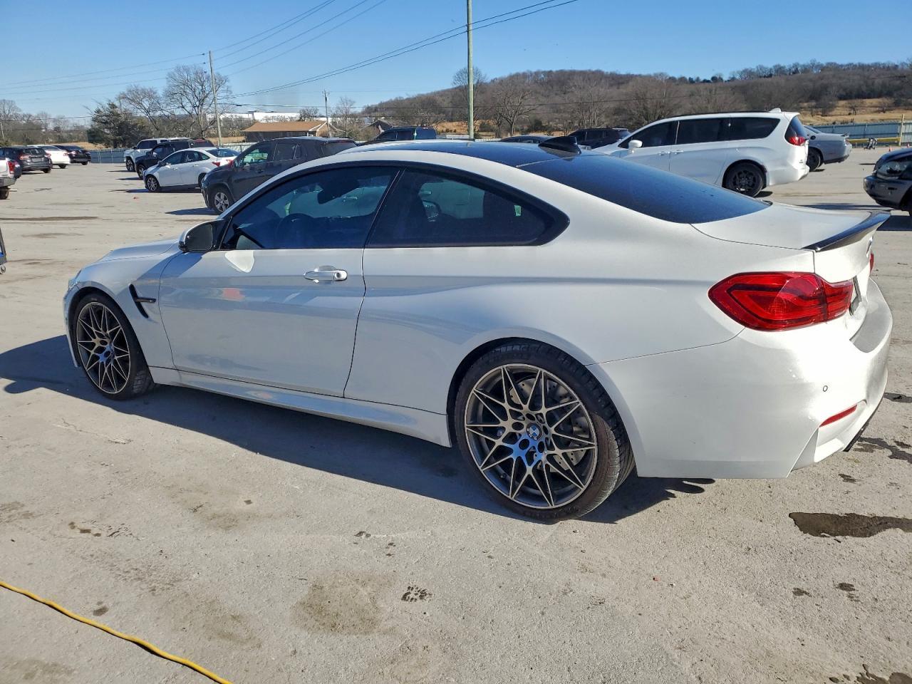 2018 BMW M4 - Фото 2