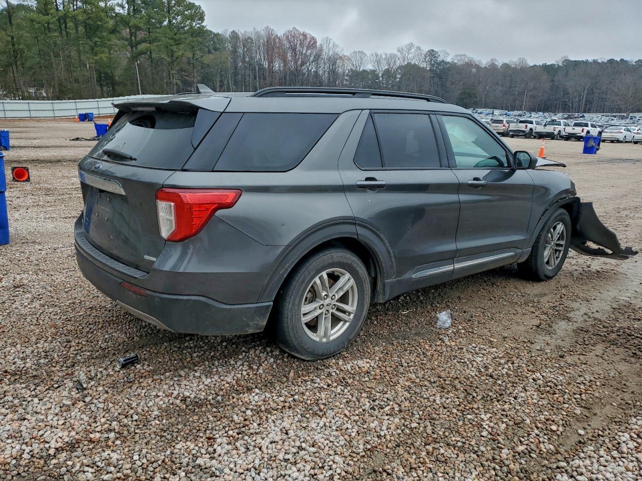 2020 Ford Explorer Xlt - Image 3