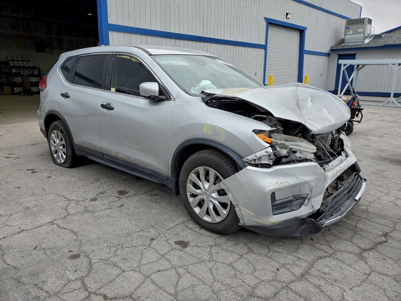 2020 Nissan Rogue S - Фото 4