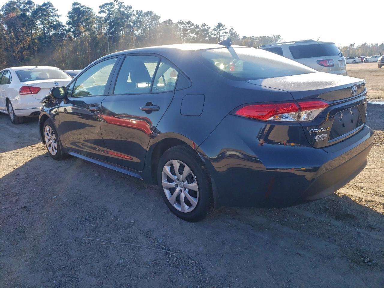 2025 Toyota Corolla Le - Фото 2