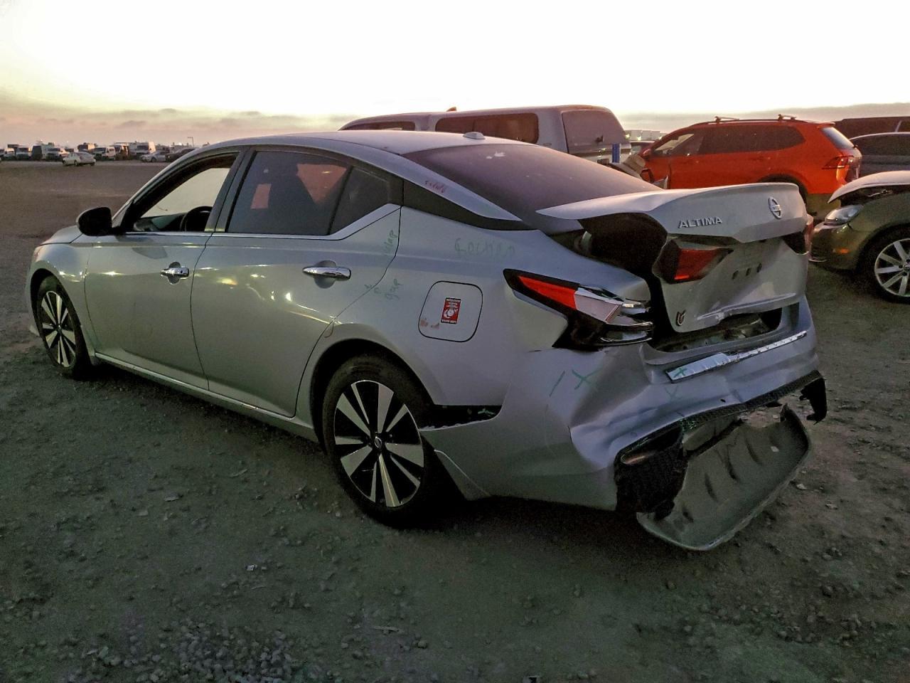 2022 Nissan Altima Sv - Image 2