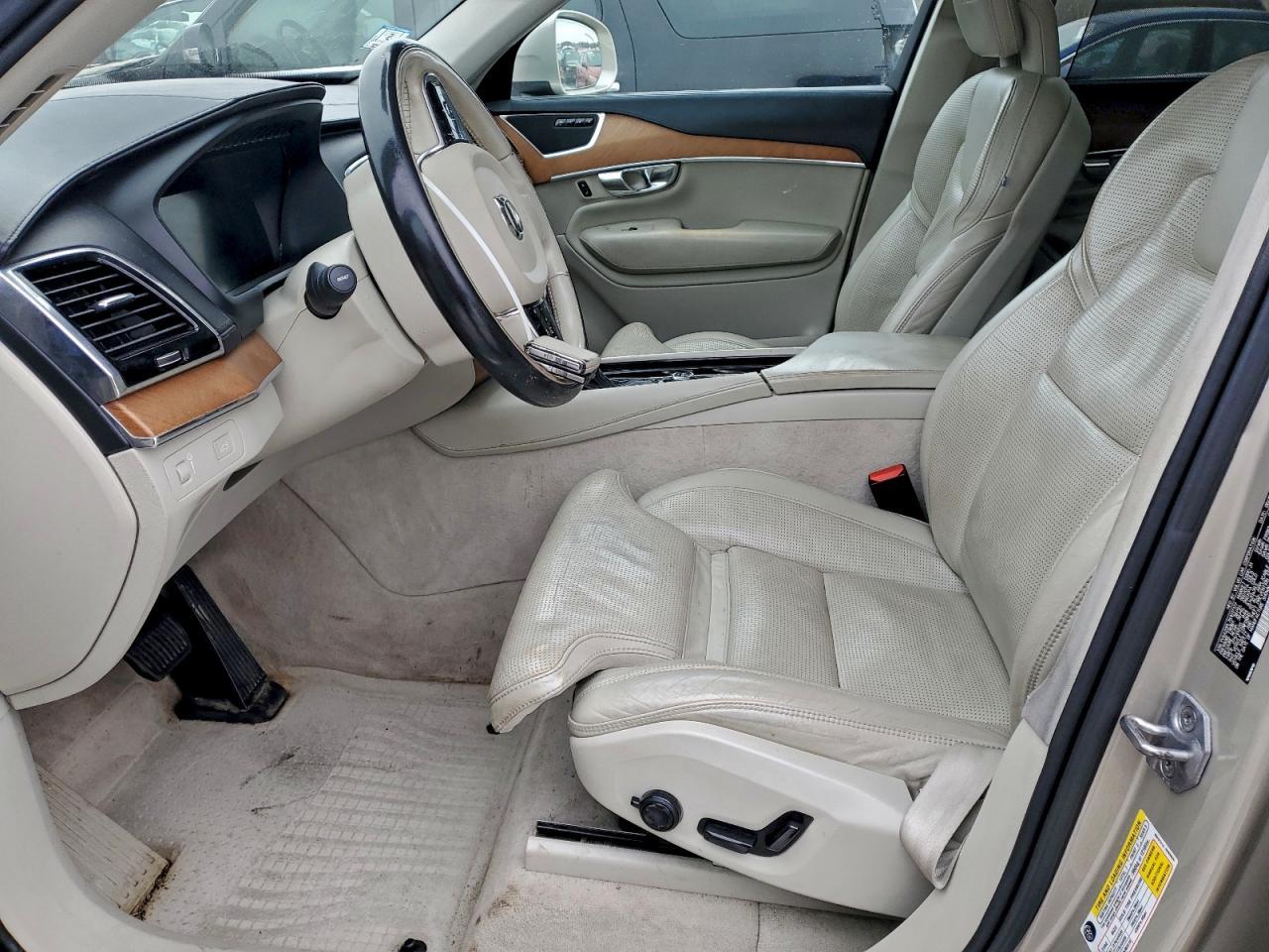 2016 Volvo Xc90 T6 - Image 7