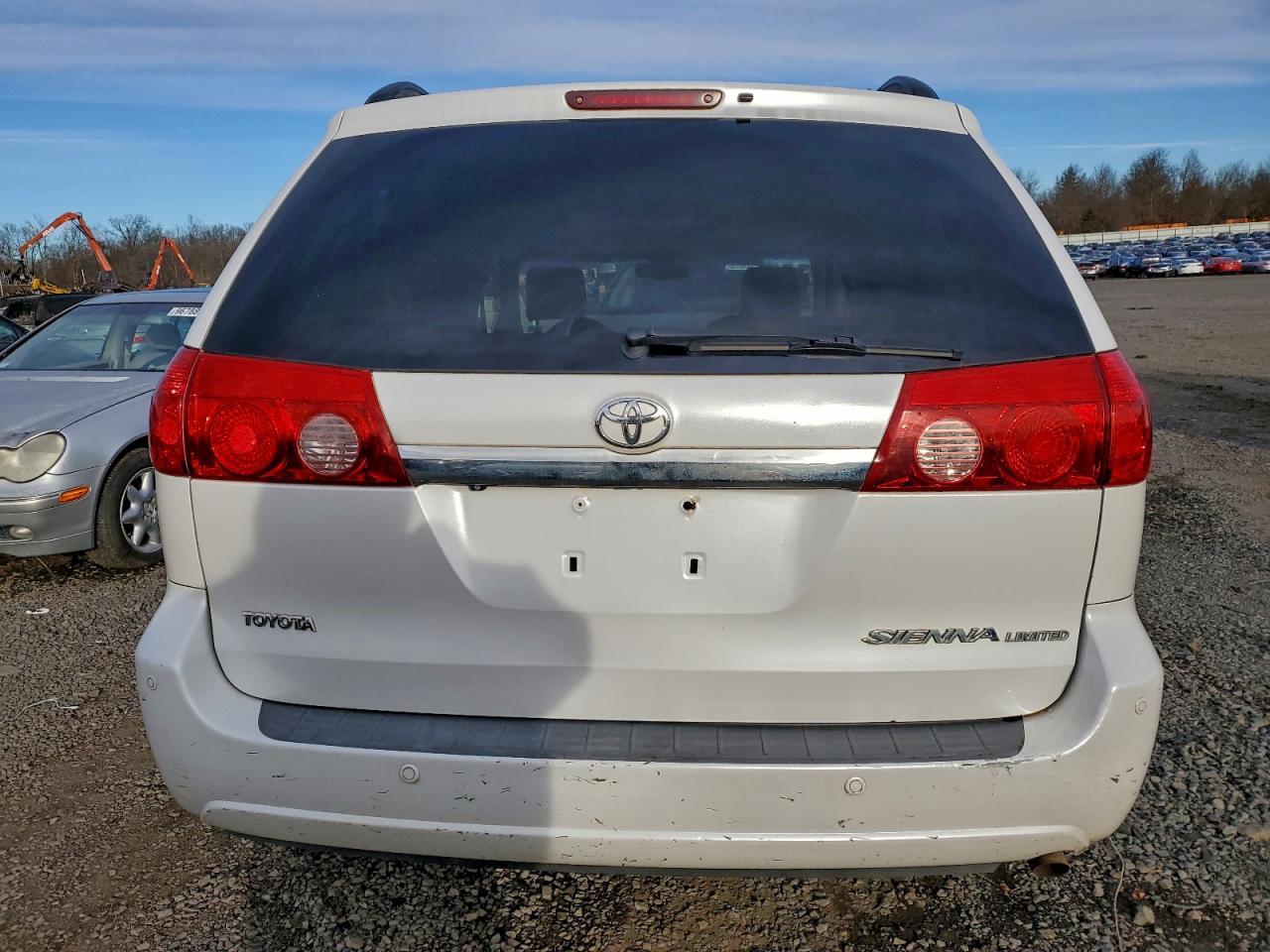 2007 Toyota Sienna Xle - Image 6