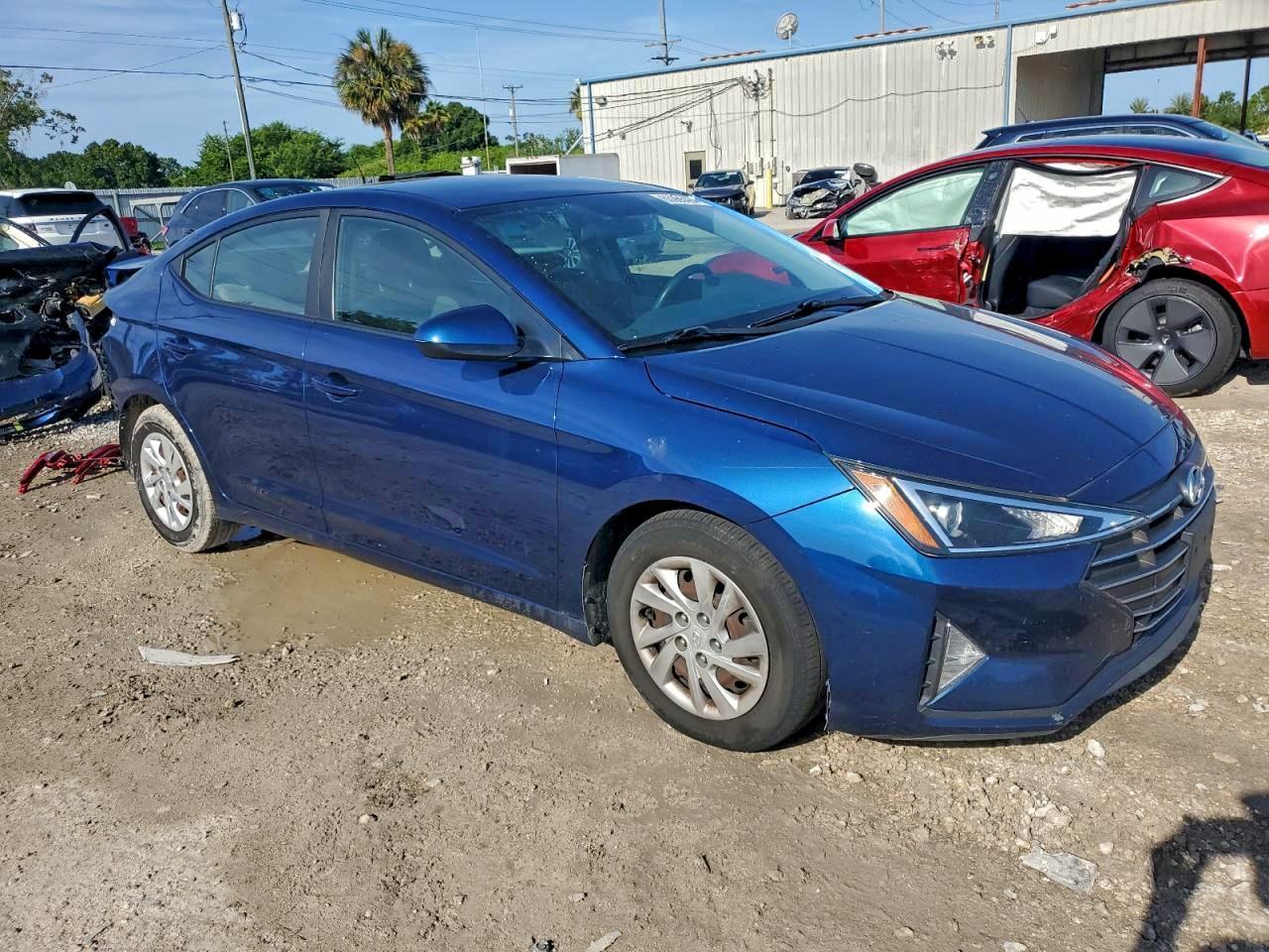 2019 Hyundai Elantra Se - Фото 4