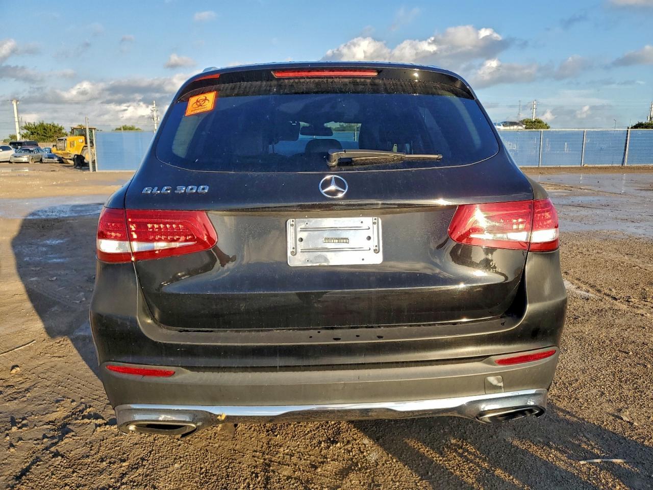 2016 Mercedes-Benz Glc 300 - Image 6