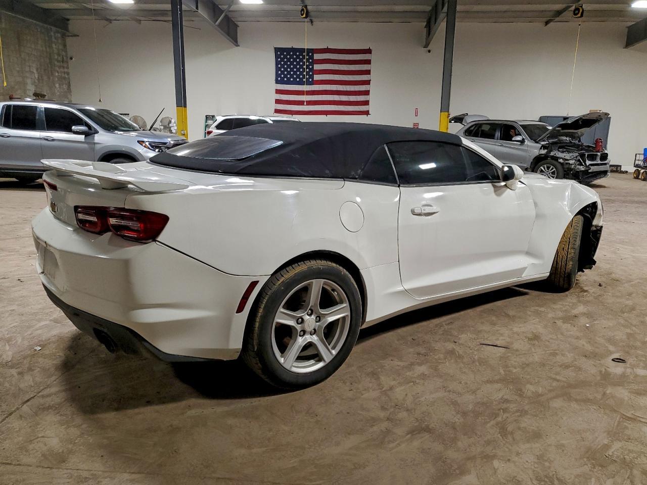 2020 Chevrolet Camaro Ls - Фото 3