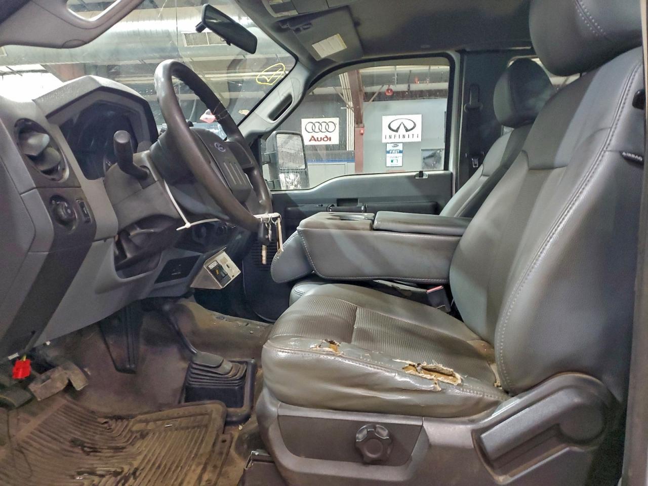 2011 Ford F350 Super Duty - Image 7