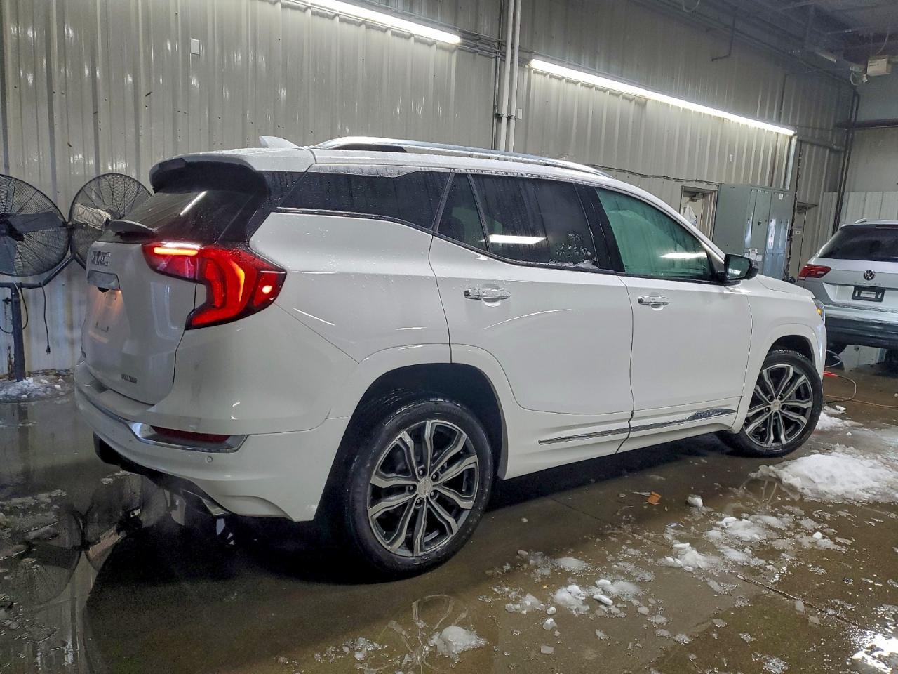 2020 GMC Terrain Denali - Фото 3