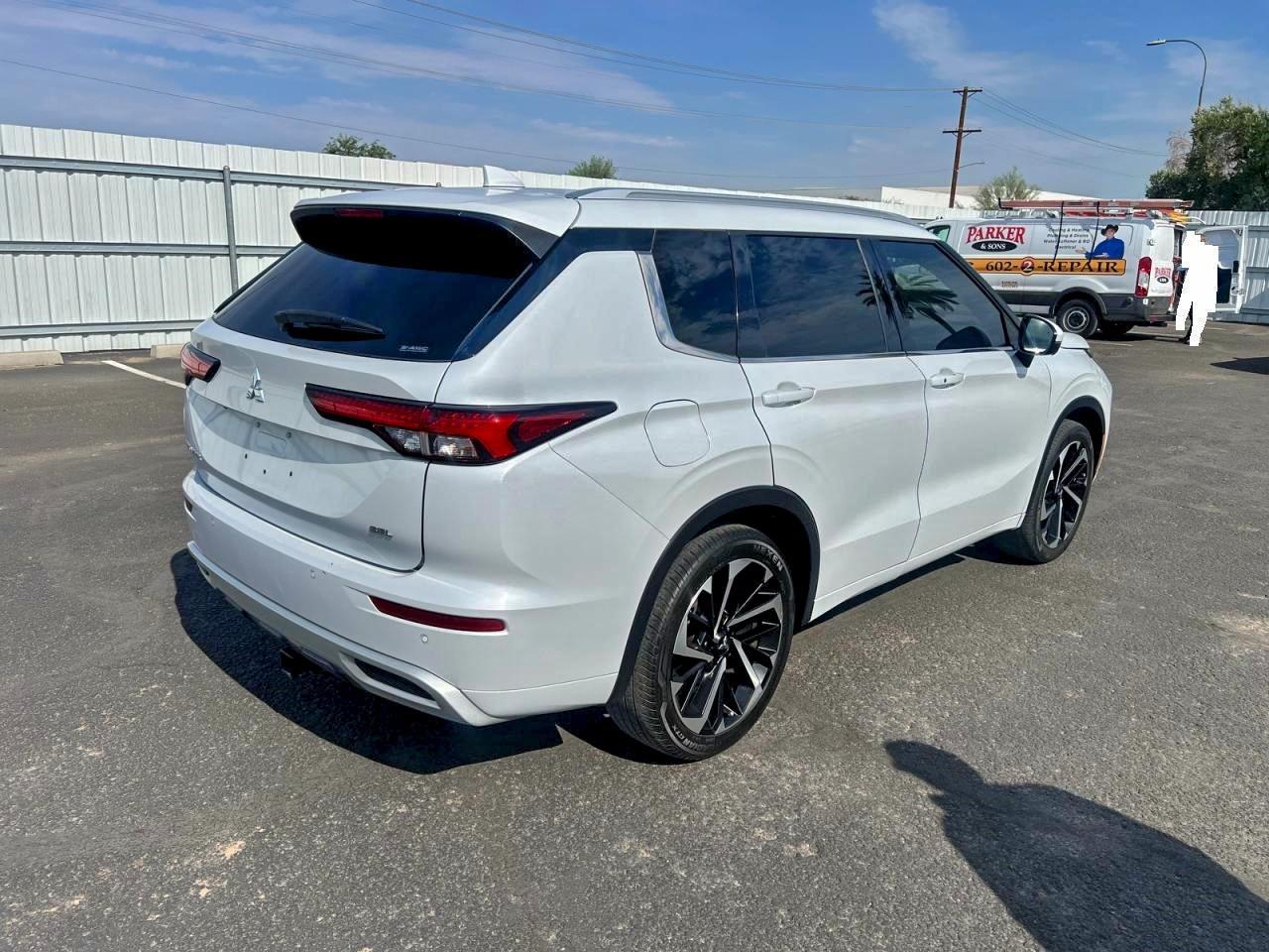 2022 Mitsubishi Outlander Sel - Фото 4