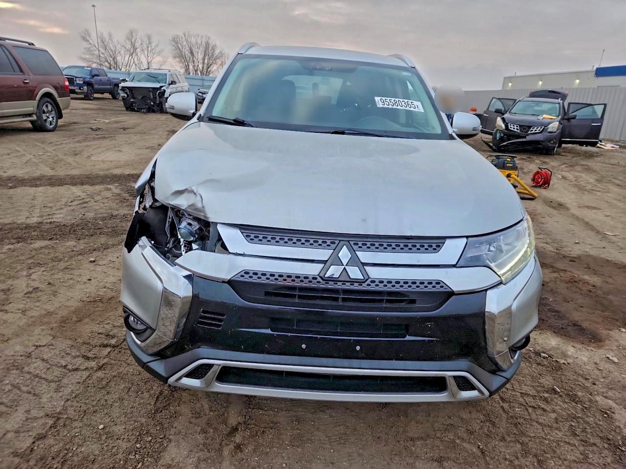 2019 Mitsubishi Outlander Se - Фото 5