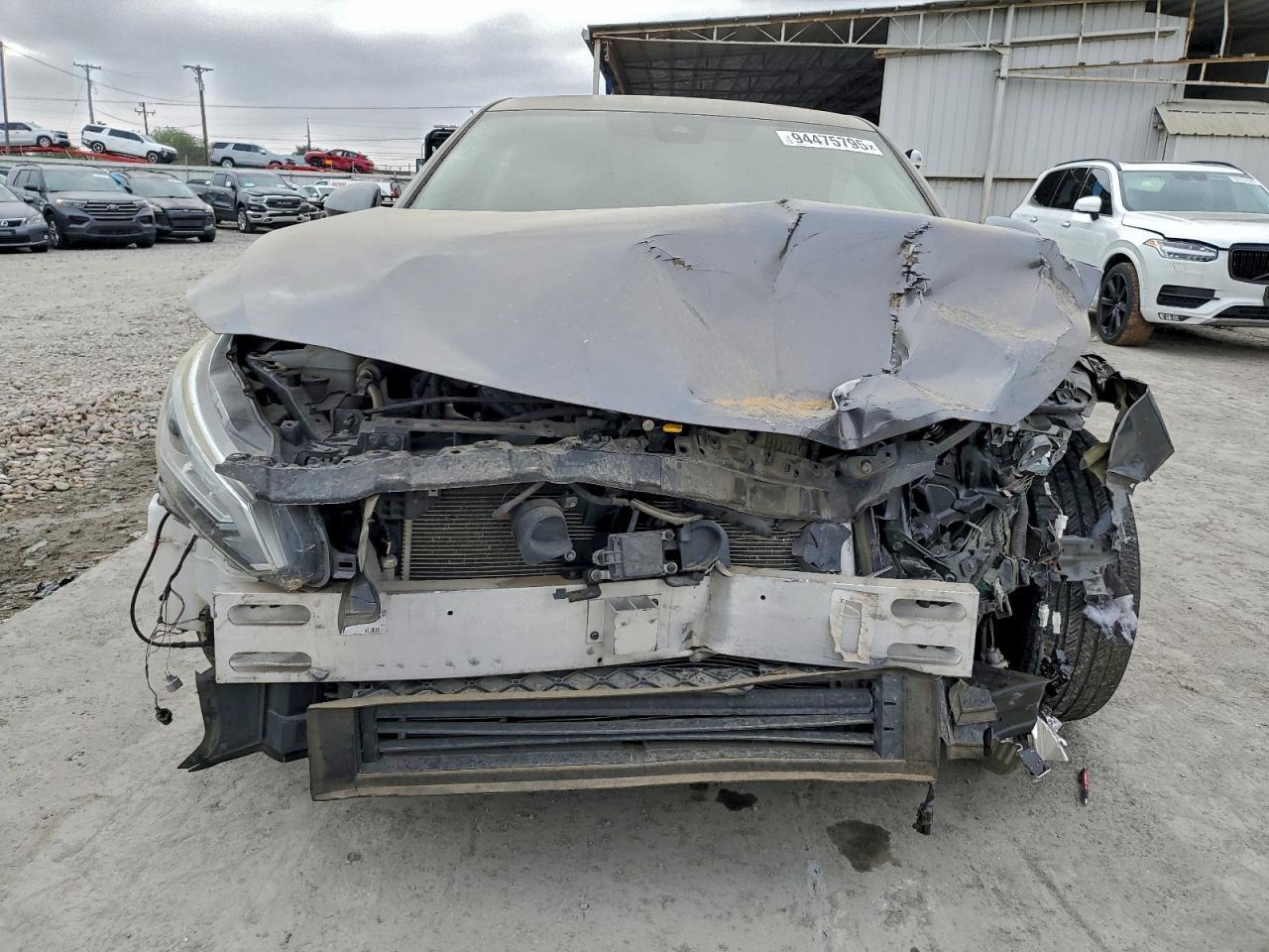 2019 Nissan Altima Sl - Image 5