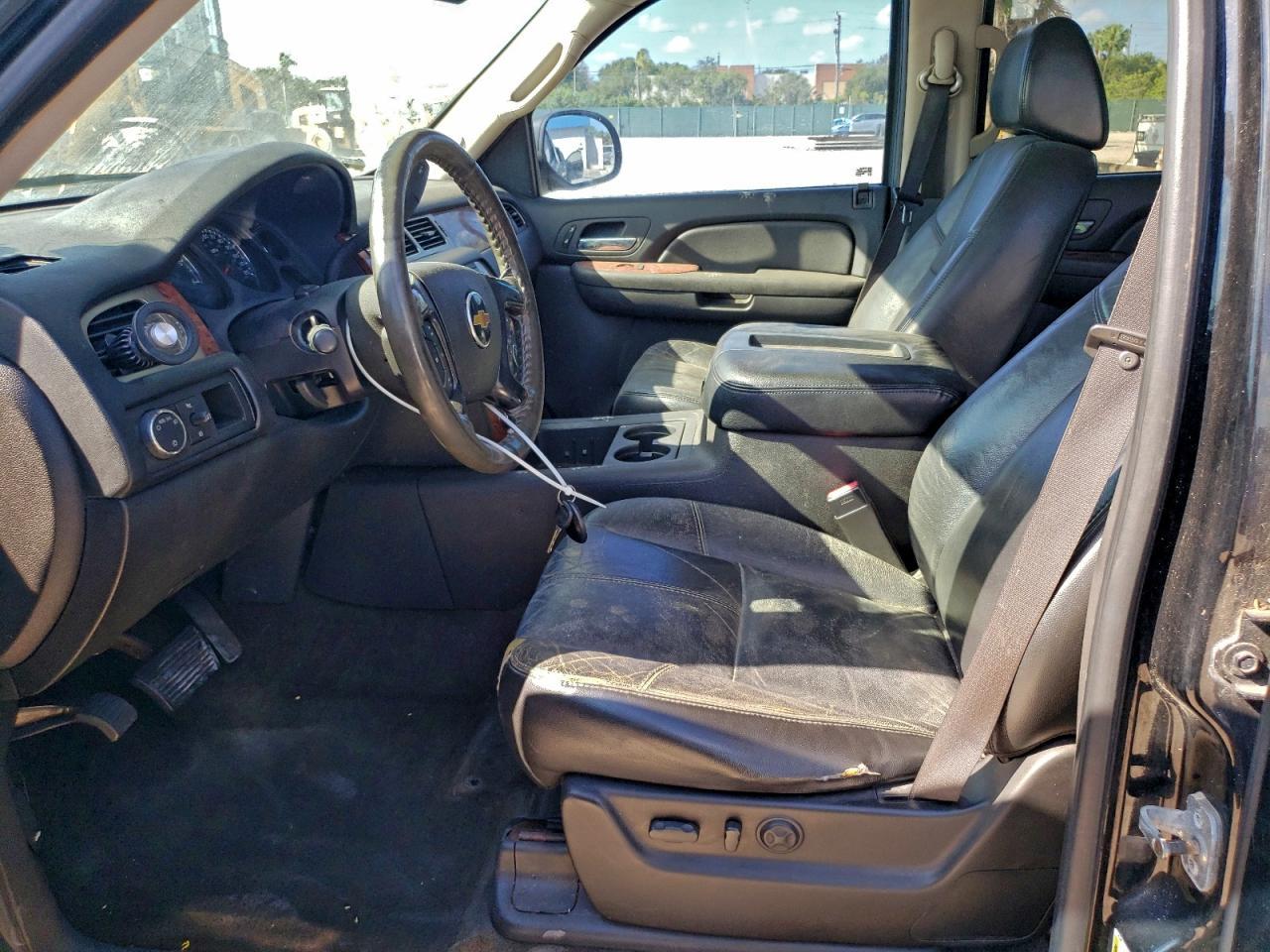 2007 Chevrolet Avalanche C1500 - Image 7