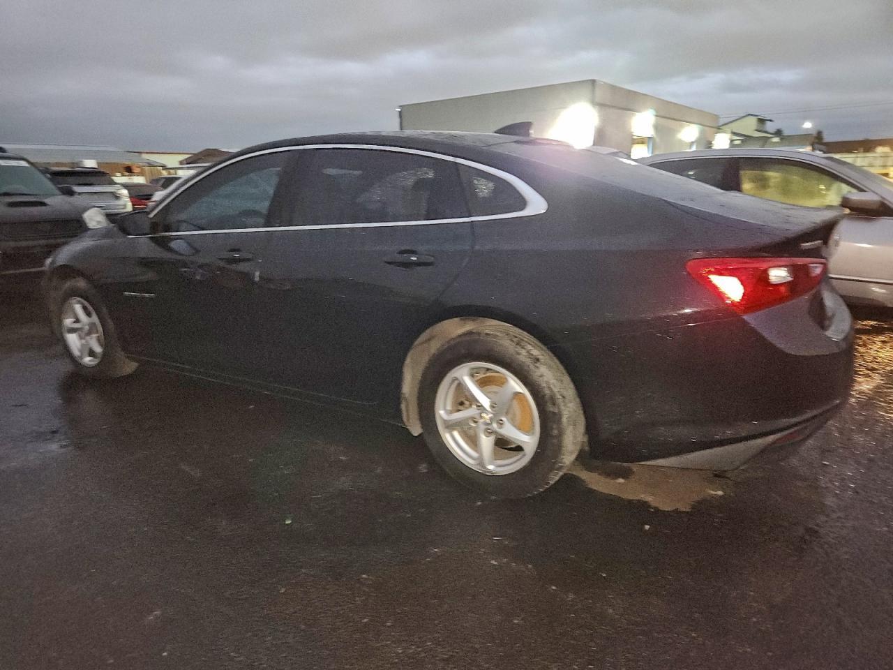 2016 Chevrolet Malibu Ls - Image 2