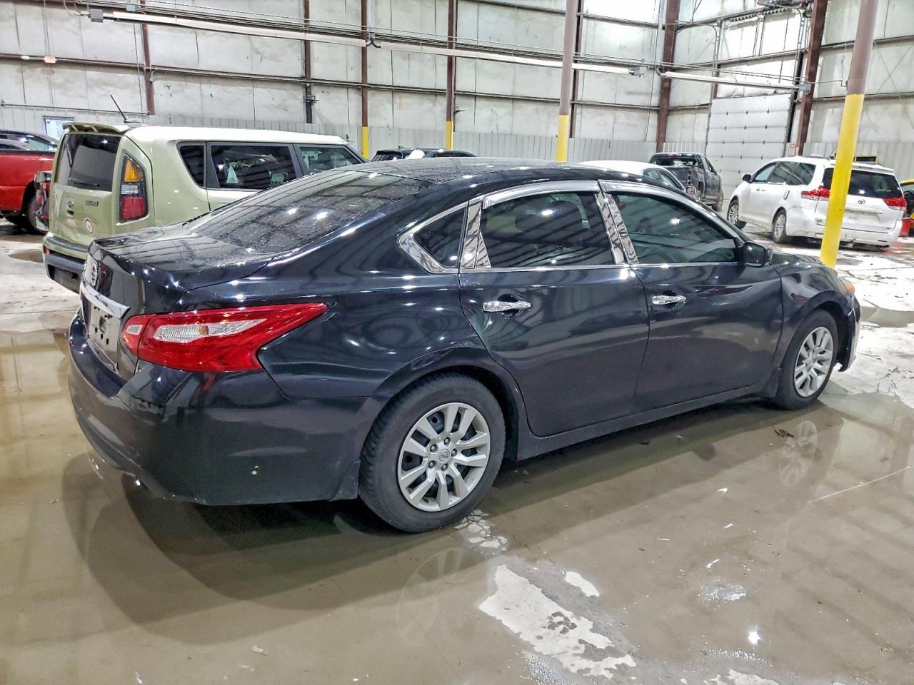 2017 Nissan Altima 2.5 - Фото 3