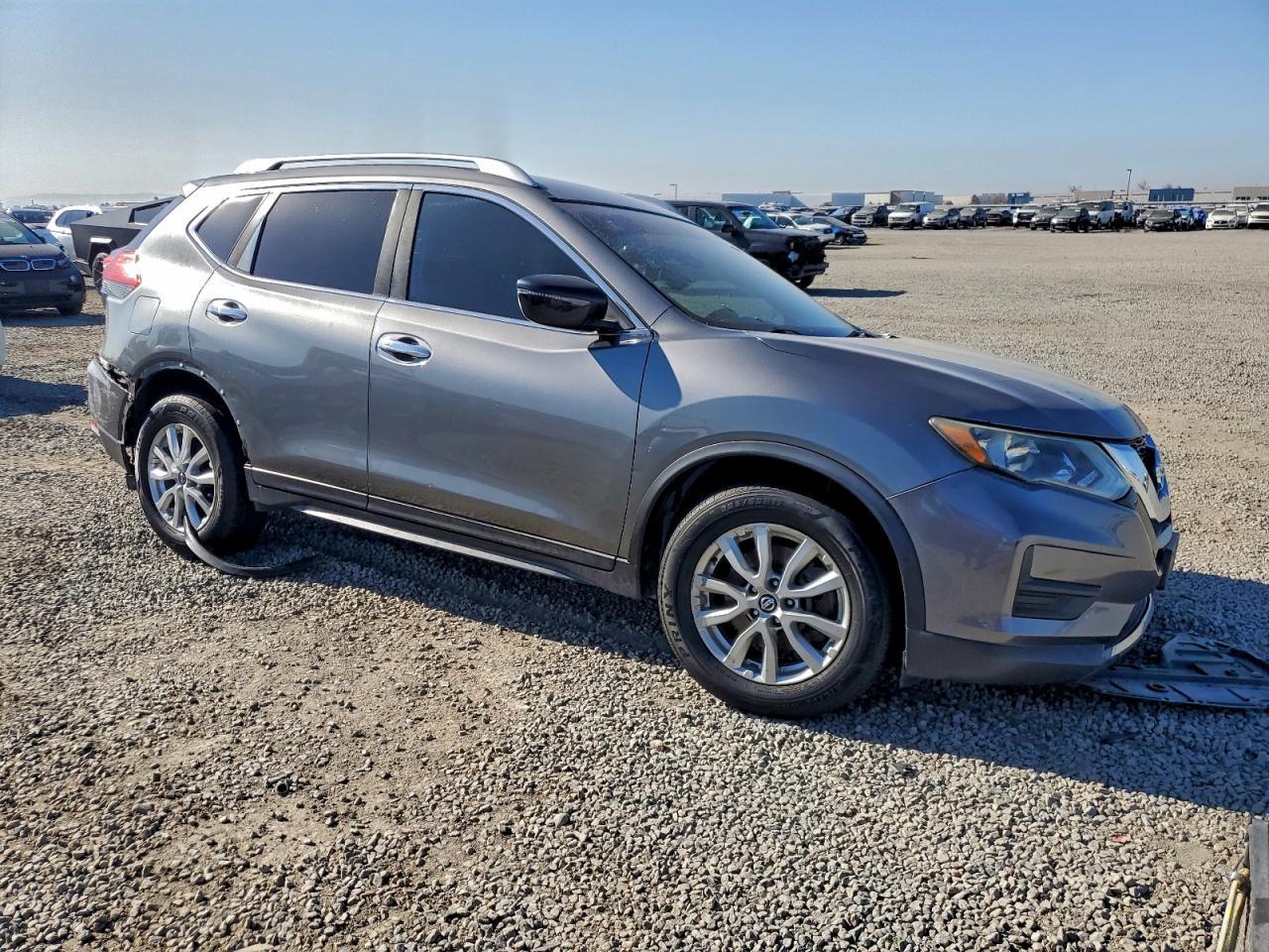2017 Nissan Rogue Sv - Image 4