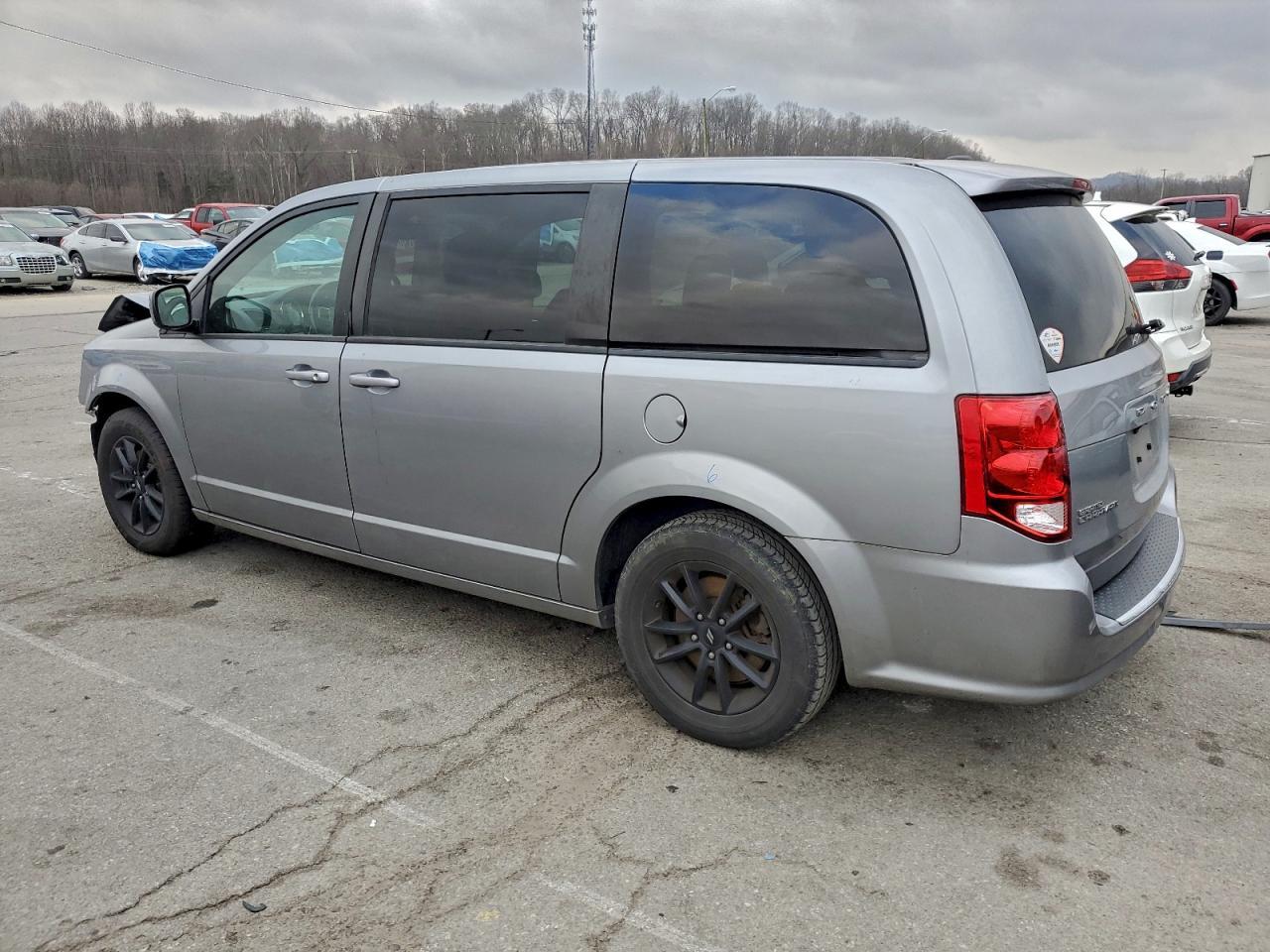 2020 Dodge Grand Caravan Gt - Фото 2
