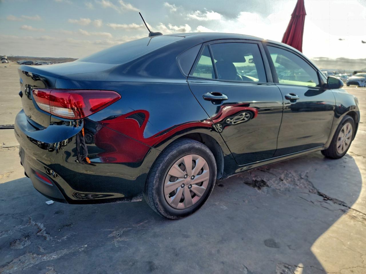 2019 Kia Rio S - Фото 3