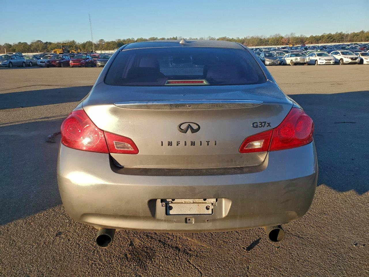 2009 Infiniti G37 - Image 6