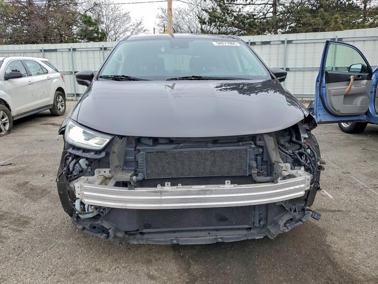 2022 Chrysler Pacifica Hybrid Touring L - Фото 5