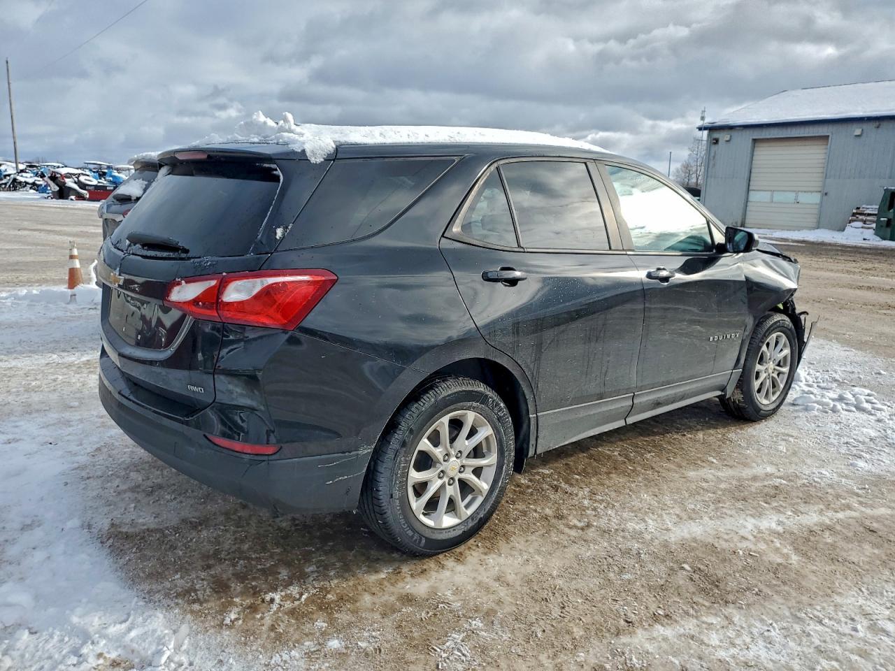 2020 Chevrolet Equinox Ls - Фото 3