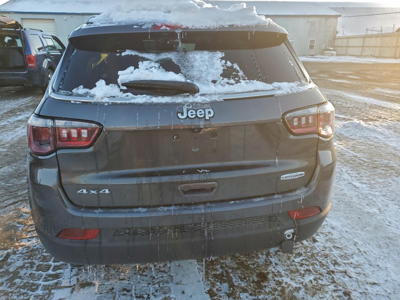 2022 Jeep Compass Latitude Lux - Фото 6