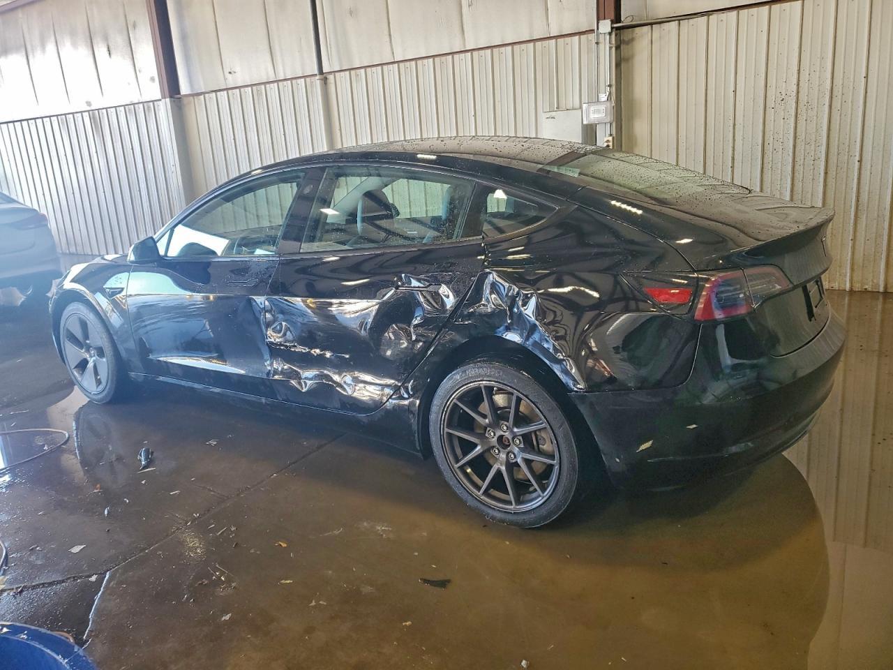 2023 Tesla Model 3 - Image 2