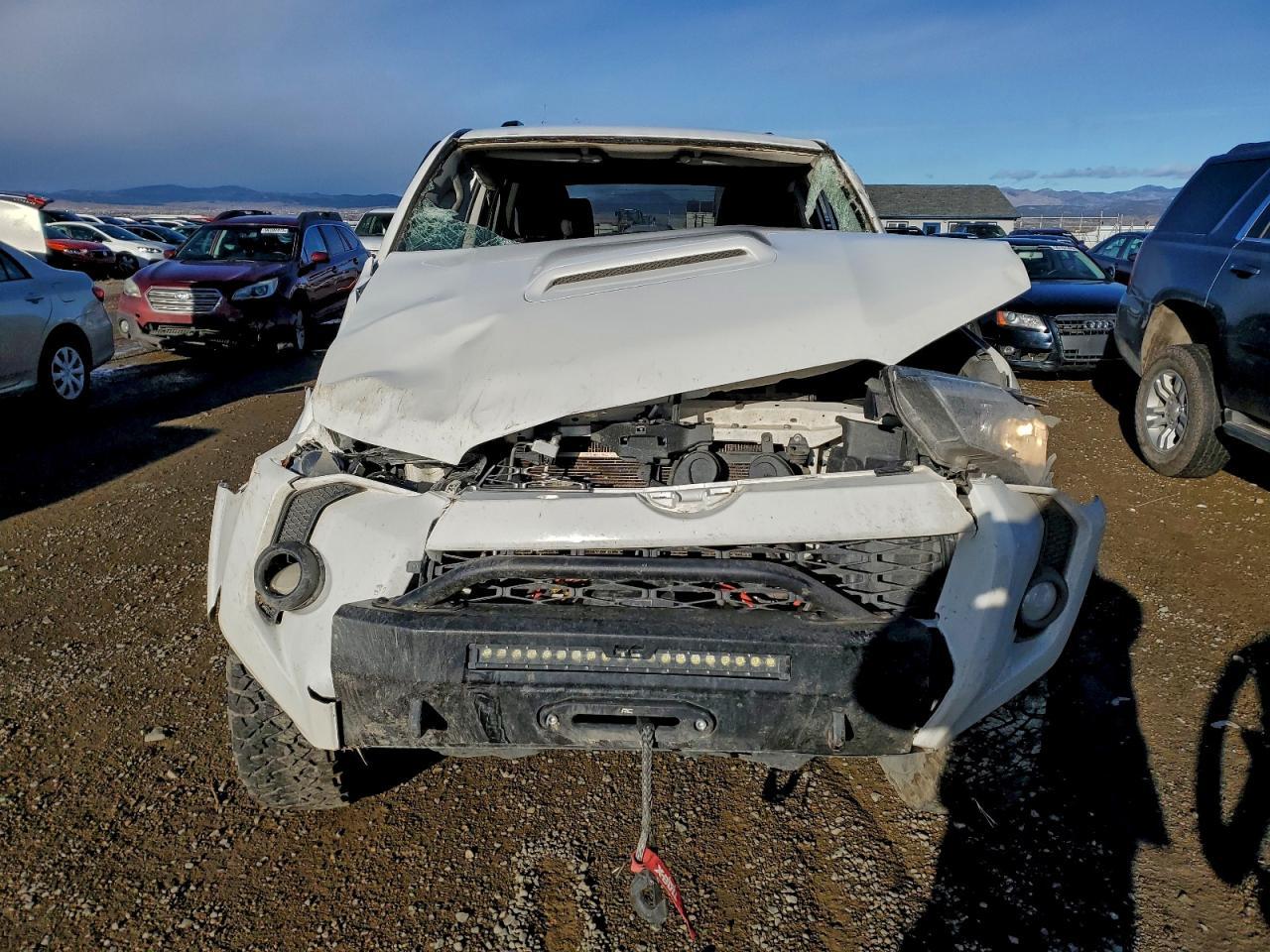2016 Toyota 4Runner Trail - Image 5